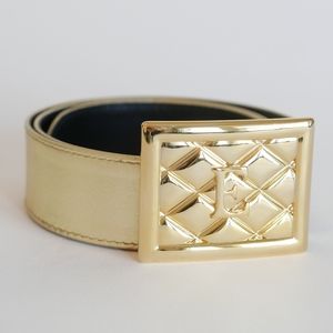 ESCADA Gold Leather Belt with Gold Toned Buckle